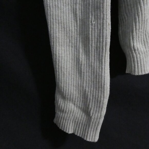 GAP | medium | Light Green Ribbed Turtleneck Sweater - Picture 6 of 15